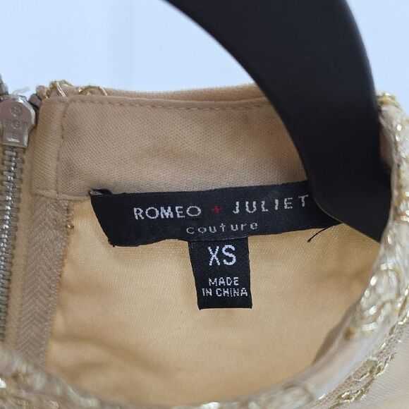 Romeo & Juliet Couture Gold Lace Tank Top - Picture 7 of 7